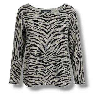 Jones New York Women's gray black animal print long sleeves stretch sweater